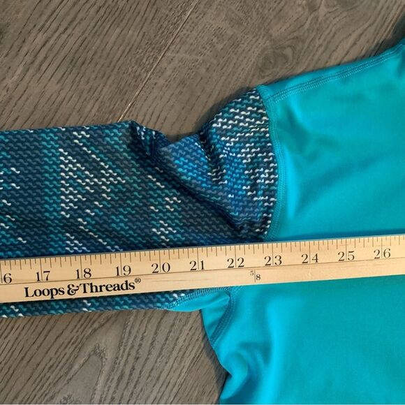 NIKE PRO Dri- Fit Half Zip Women’s Medium Aqua Green Thumb Hole Polyester. - Picture 14 of 16